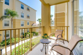 2nd Floor Vista Cay Condo w Private Balcony